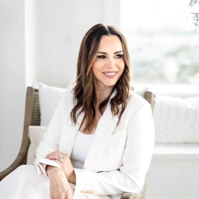 Elana’s Fresh Branding Photos_ A Game Changer for Her Coaching Business